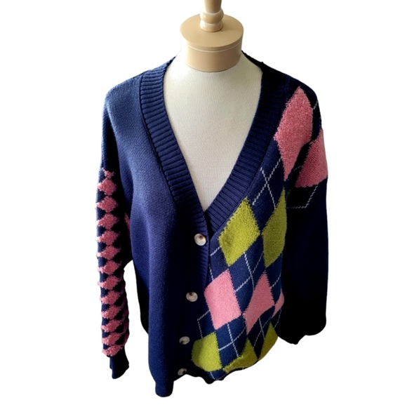 Simply Southern Argyle Button Front Cardigan Navy Pink and Green New with Tags - Picture 4 of 5